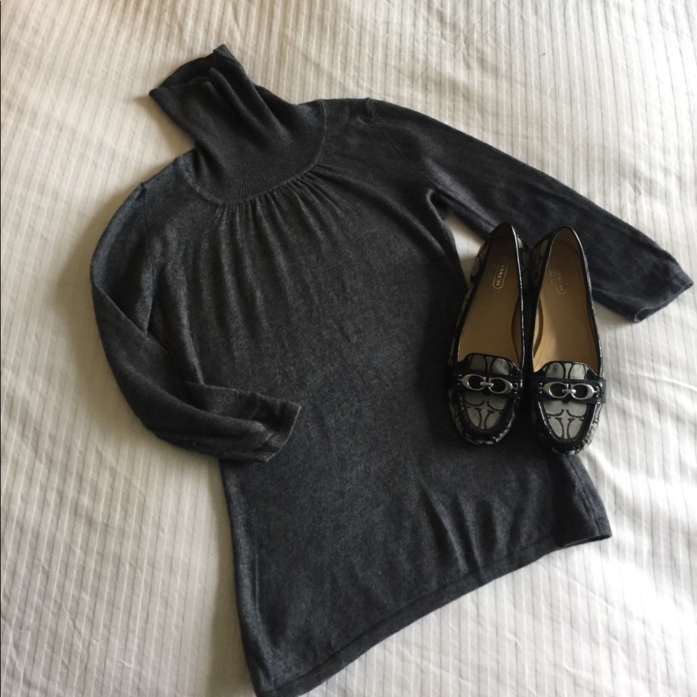 Banana Republic turtleneck